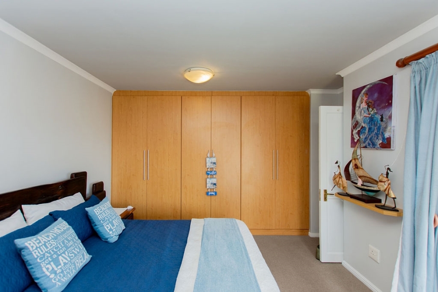 7 Bedroom Property for Sale in Myburgh Park Western Cape